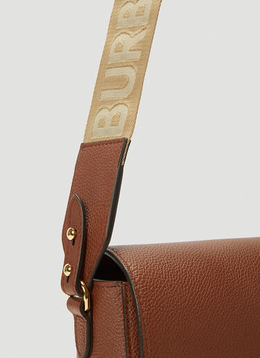 Burberry Note Shoulder Bag Brown bur0239036