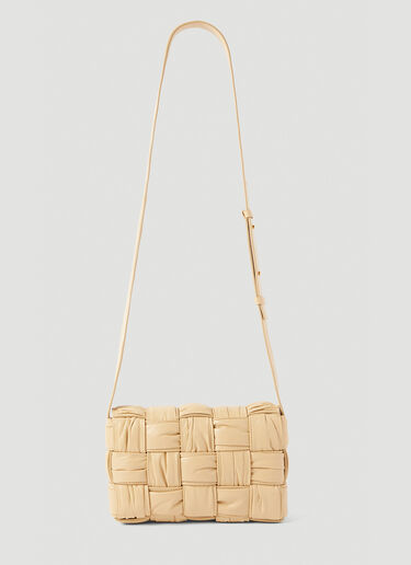 Bottega Veneta 카세트 플리세 숄더백 베이지 bov0251018