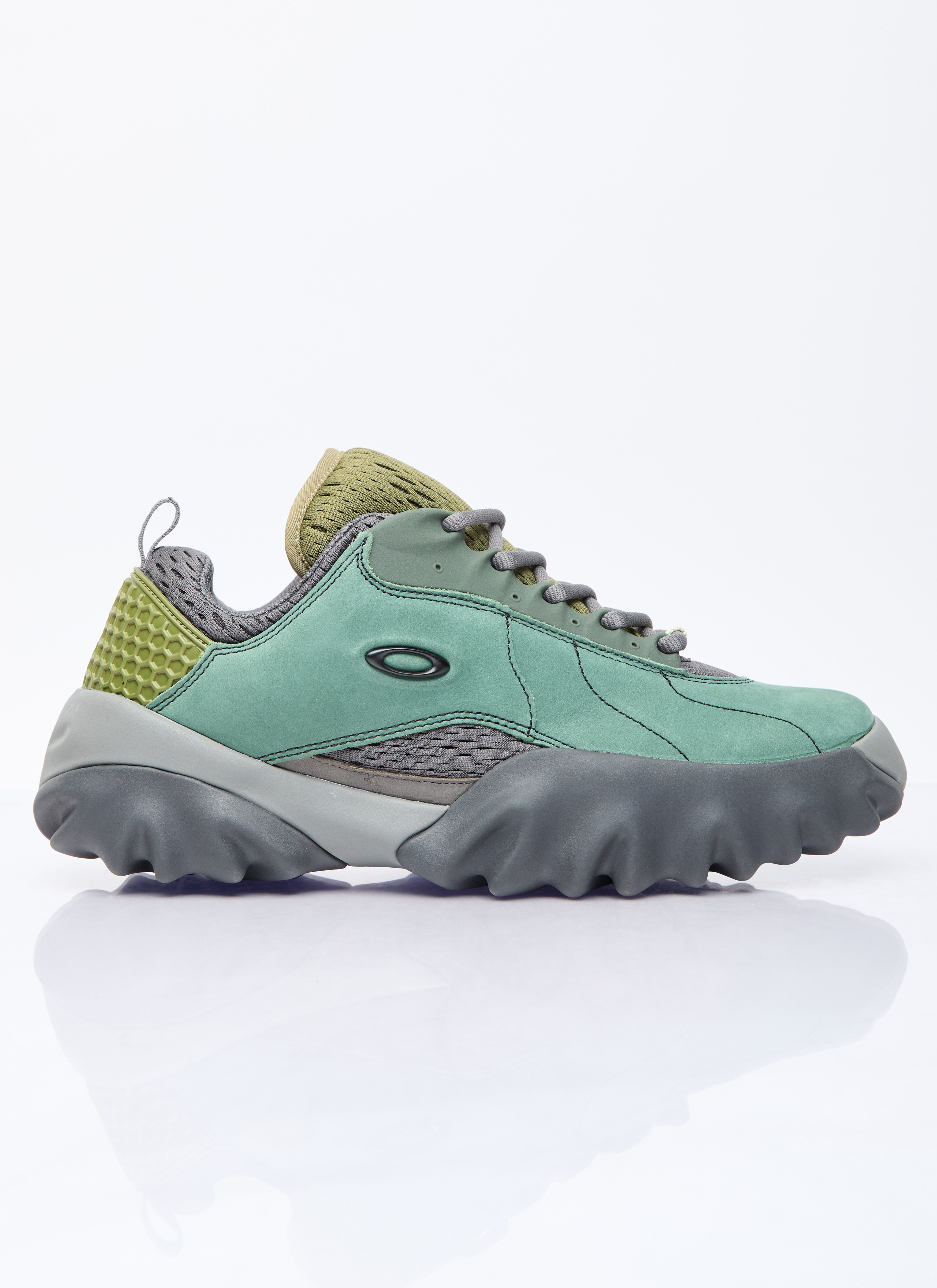 Oakley flak 2024 low shoes