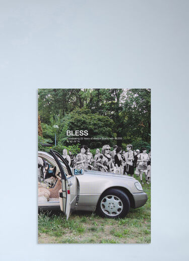Antenne Books Celebrating 25 Years Of Always Stress With BLESS N°42–N°74 Magazine Green ane0558009