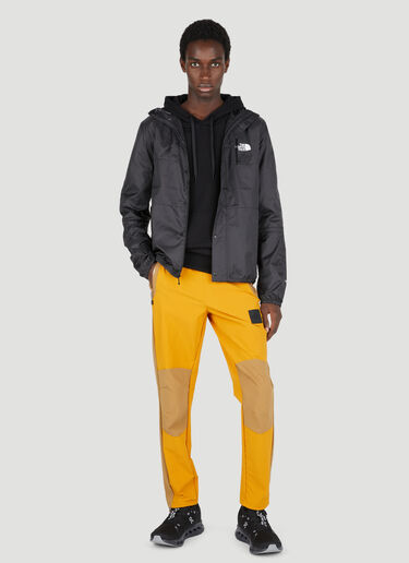 The North Face Seasonal 轻量山地夹克 黑色 tnf0154019