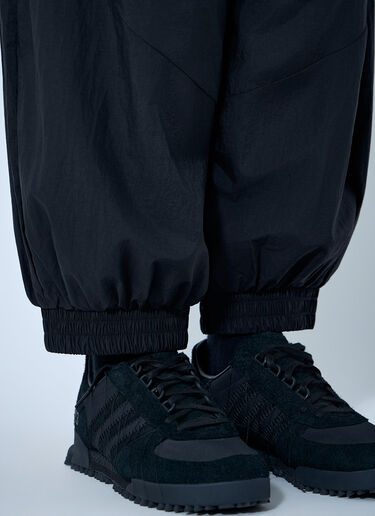 Raw Edge 3 Stripes Nylon Shell Pants Y-3 Raw Edge 3 Stripes Nylon Shell Pants Black yyy0364013