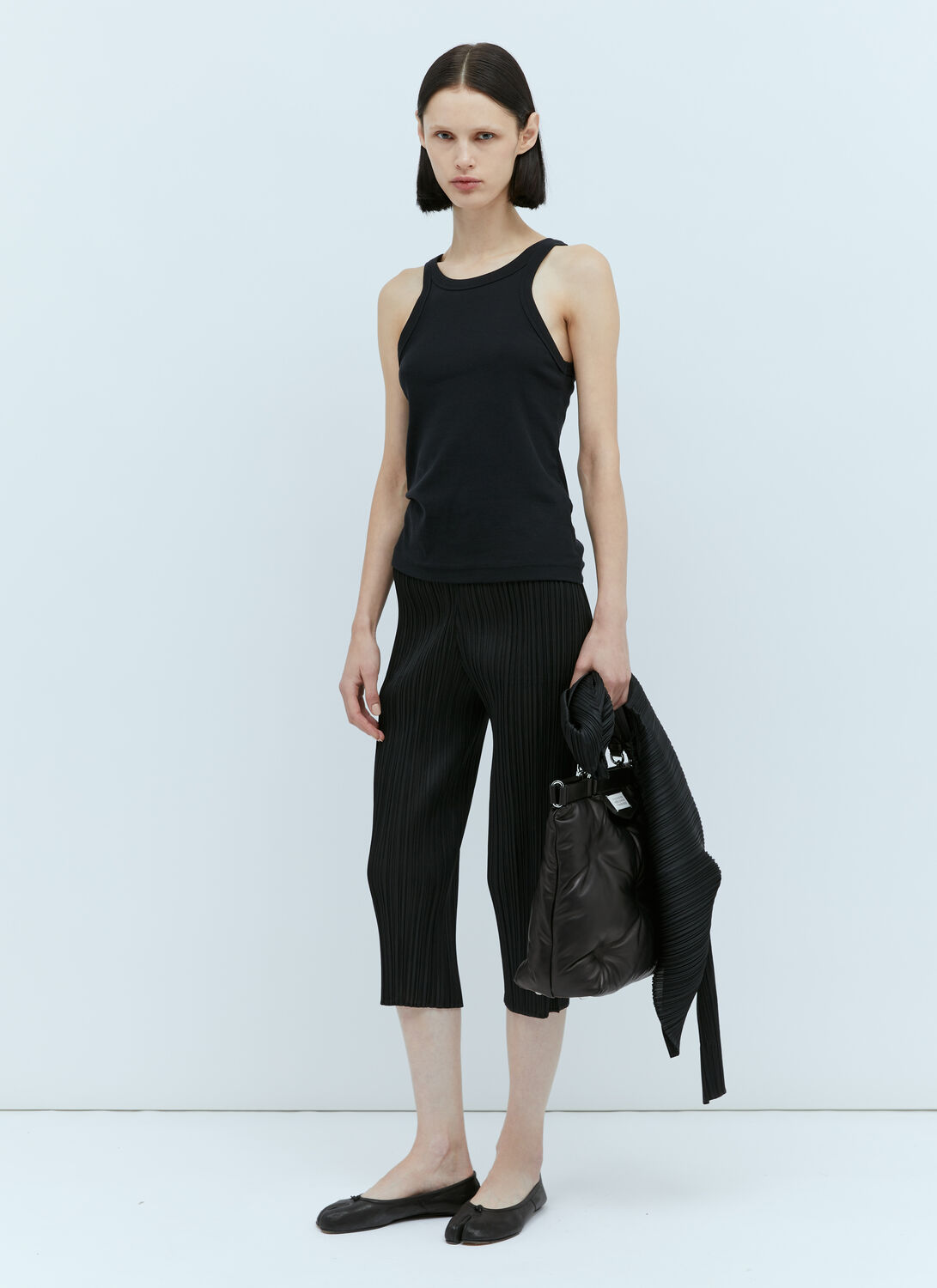 Issey Miyake Pleated Cropped Pants In Black