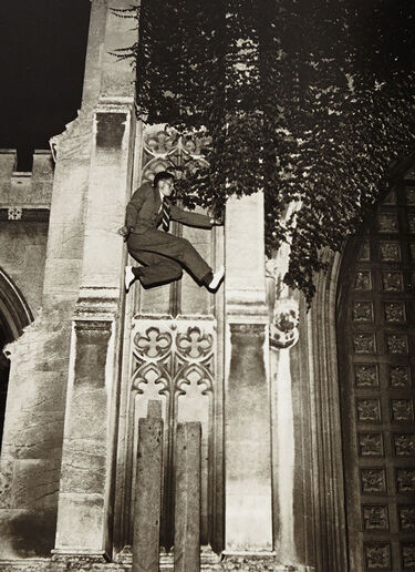 Books The Night Climbers of Cambridge Black don0590109