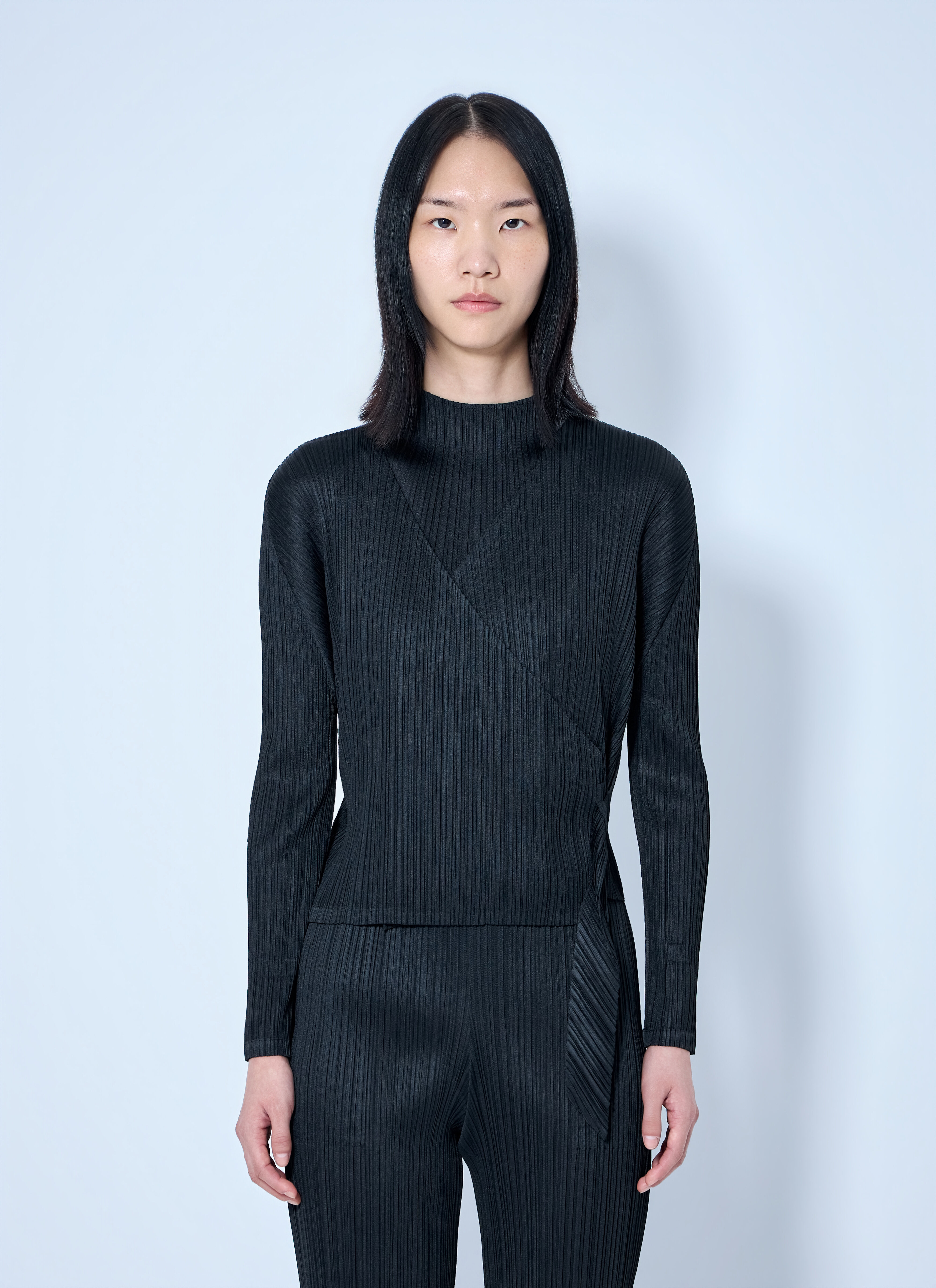 【PLEATS PLEASE】 クロップドトップス ジッパー付き PleatsPleaseIsseyMiyake：ウィメンズプリーツトップス＆ワンピース|LN-CC®