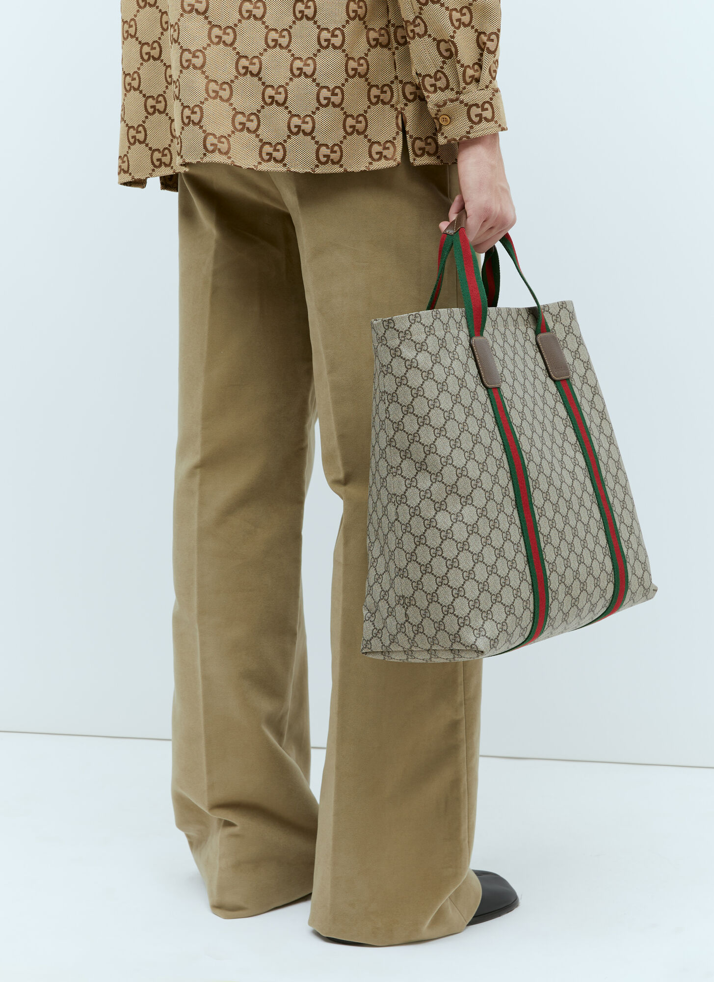 Shop Gucci Gg Tender Medium Tote Bag In Beige