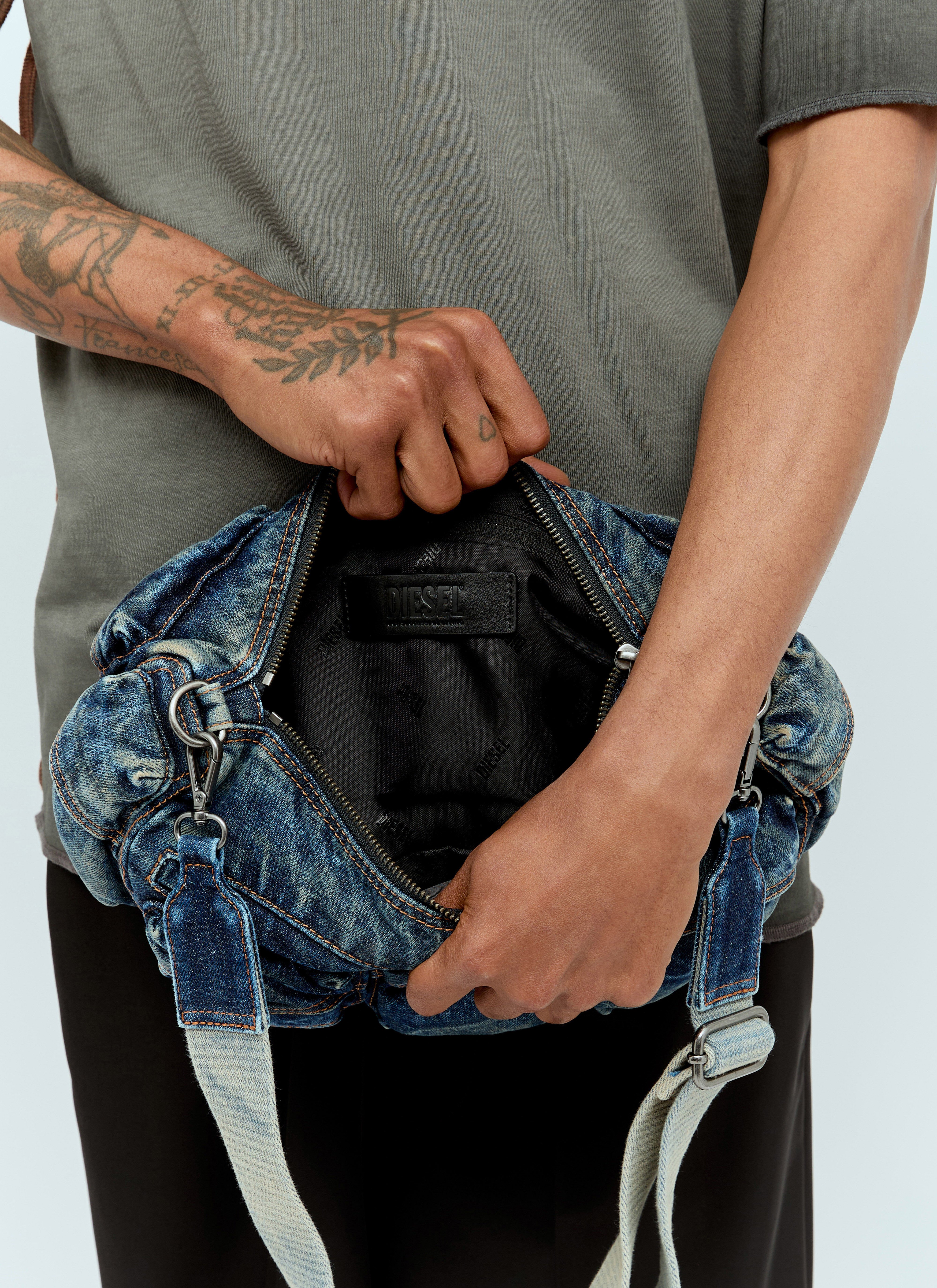 Diesel Re-Edition Travel 3000 Shoulder Bag X en Blue pour homme