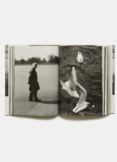 Books Uk 77: Digging My Way To London Black dbr0590010