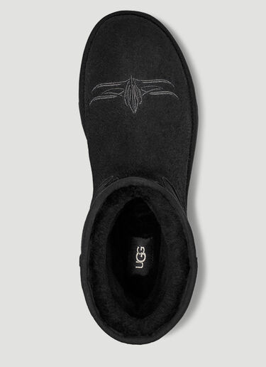 クラシック ショートブーツ UGG x Children of the Discordance クラシック ショートブーツ ブラック ugc0151001