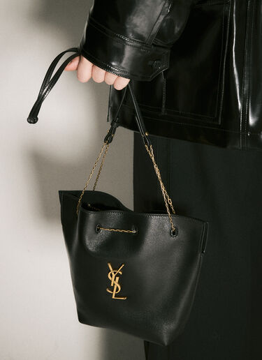 Pochon Shoulder Bag Saint Laurent Pochon Shoulder Bag Black sla0257092
