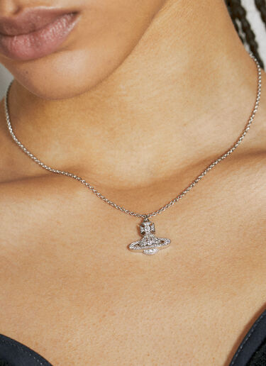 Carmela バスレリーフペンダントネックレス Vivienne Westwood Carmela バスレリーフペンダントネックレス シルバー vvw0254049