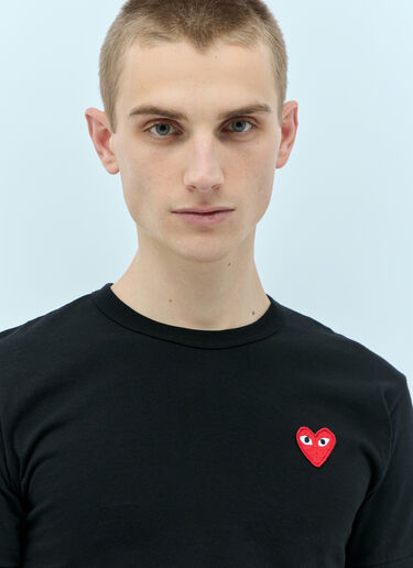 Comme Des Garçons PLAY 로고 패치 티셔츠  블랙 cpl0355011