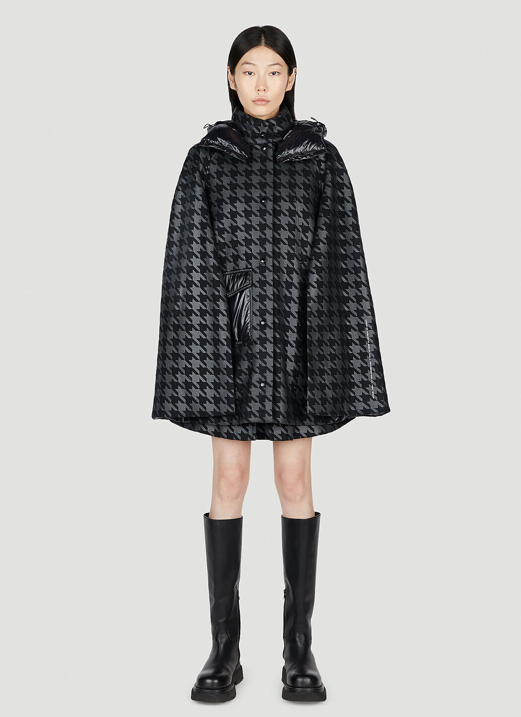 Moncler store down cape