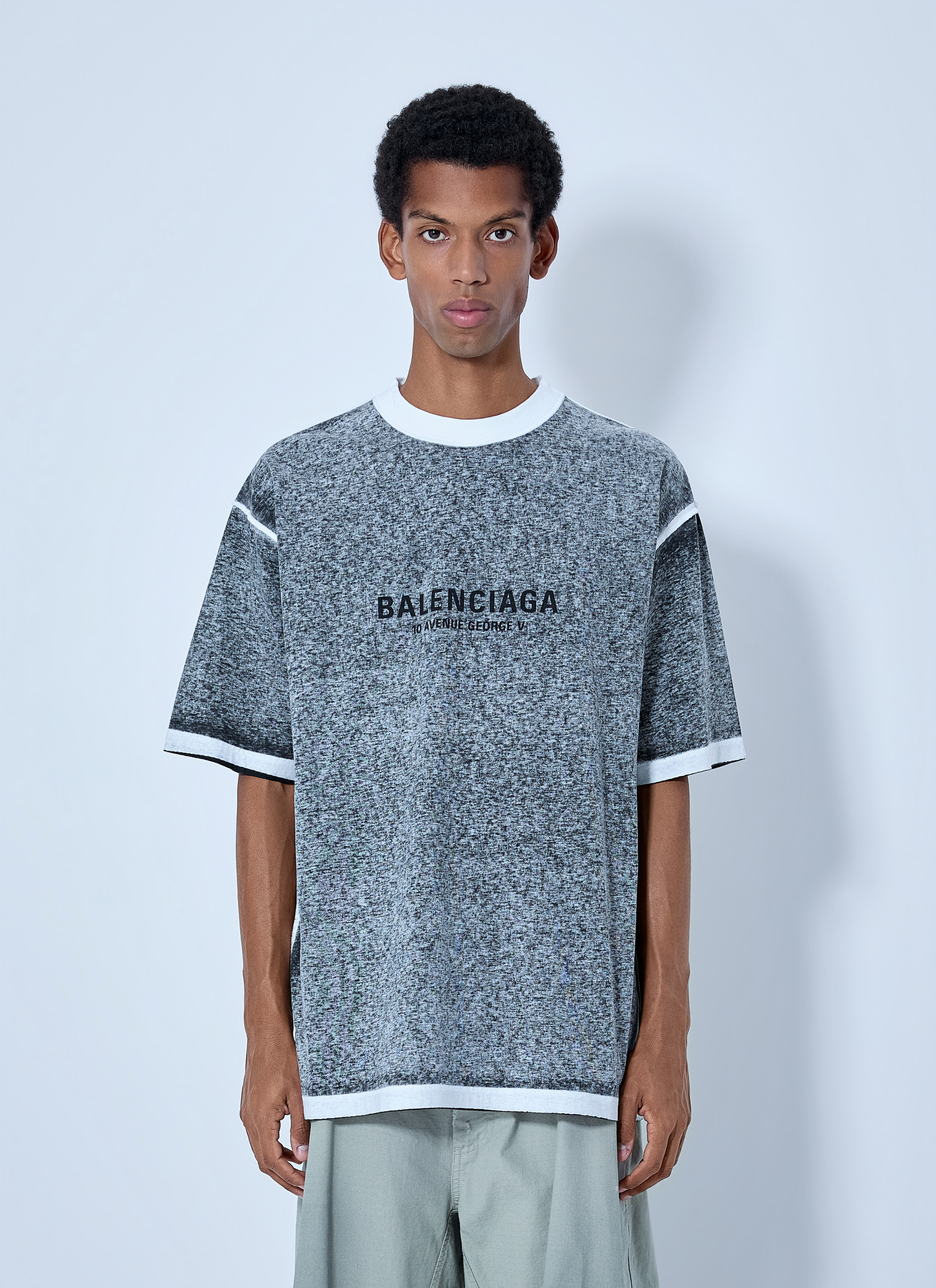 バレンシアガ(Balenciaga)メンズアパレル、スニーカー＆アクセサリー