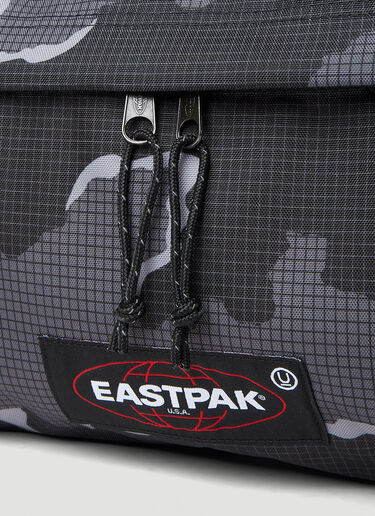 Eastpak x UNDERCOVER Camouflage Weekend Bag Black une0152004