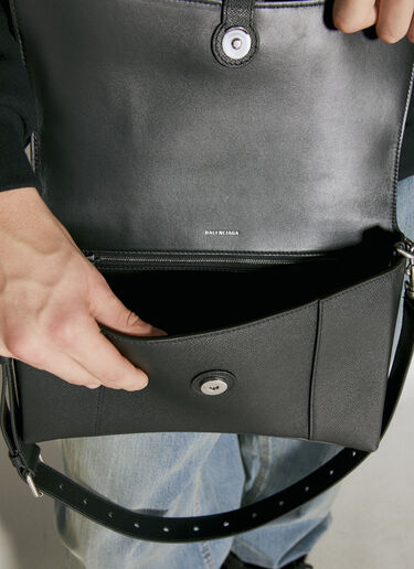 Downtown Messenger Bag Balenciaga Downtown Messenger Bag Black bal0155058
