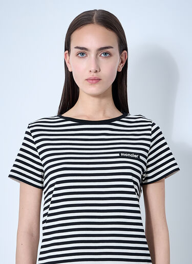 Moncler Striped Logo Motif T-Shirt Black mon0260026