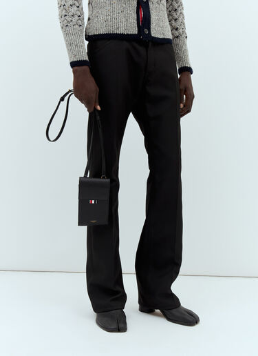 Thom Browne 4-바 크로스바디 폰 홀더 블랙 thb0157009