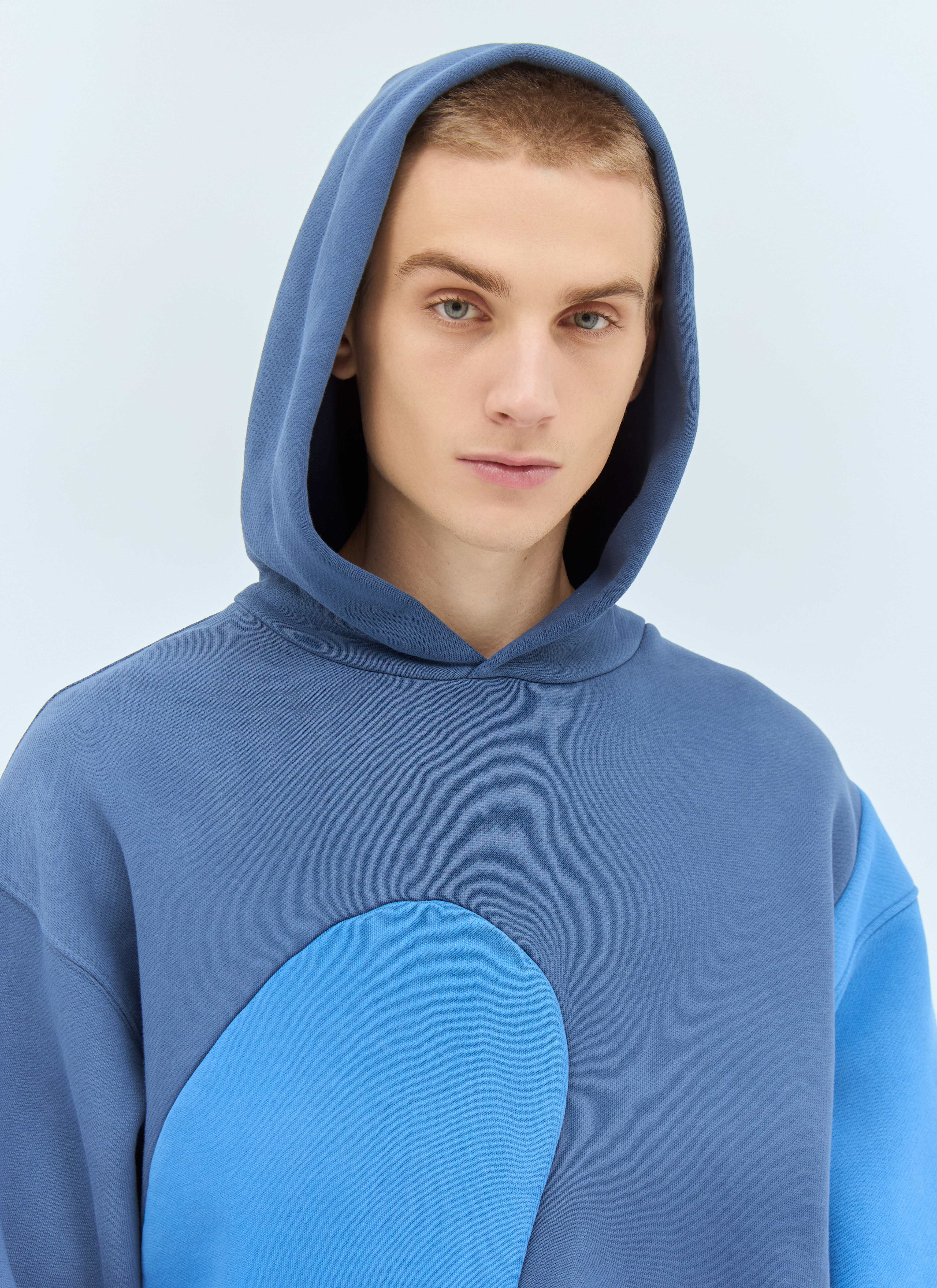 ERL Men s Swirl Knit Hooded Sweatshirt in Blue LN CC