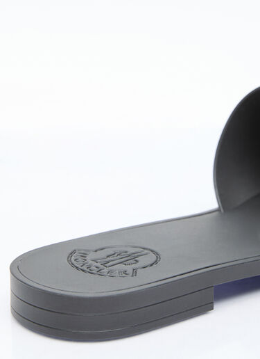 Moncler Embossed Logo Slides Black mon0256029