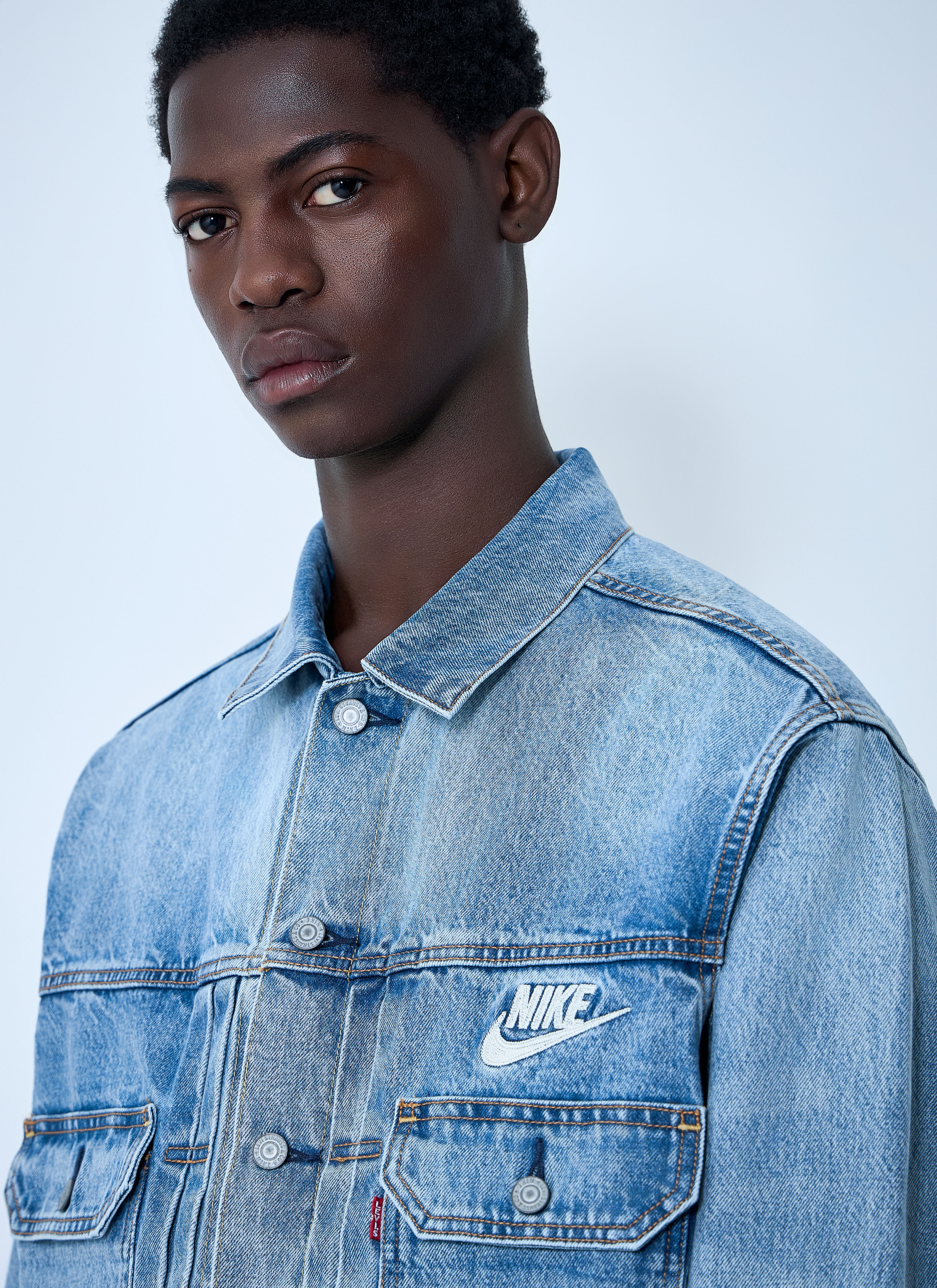 Levi's x Nike Men's' Denim Trucker Jacket in Blue | LN-CC®