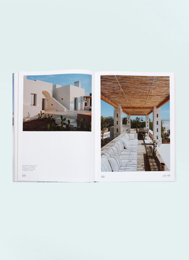 Gestalten The Mediterranean Home Book Blue wps0691279