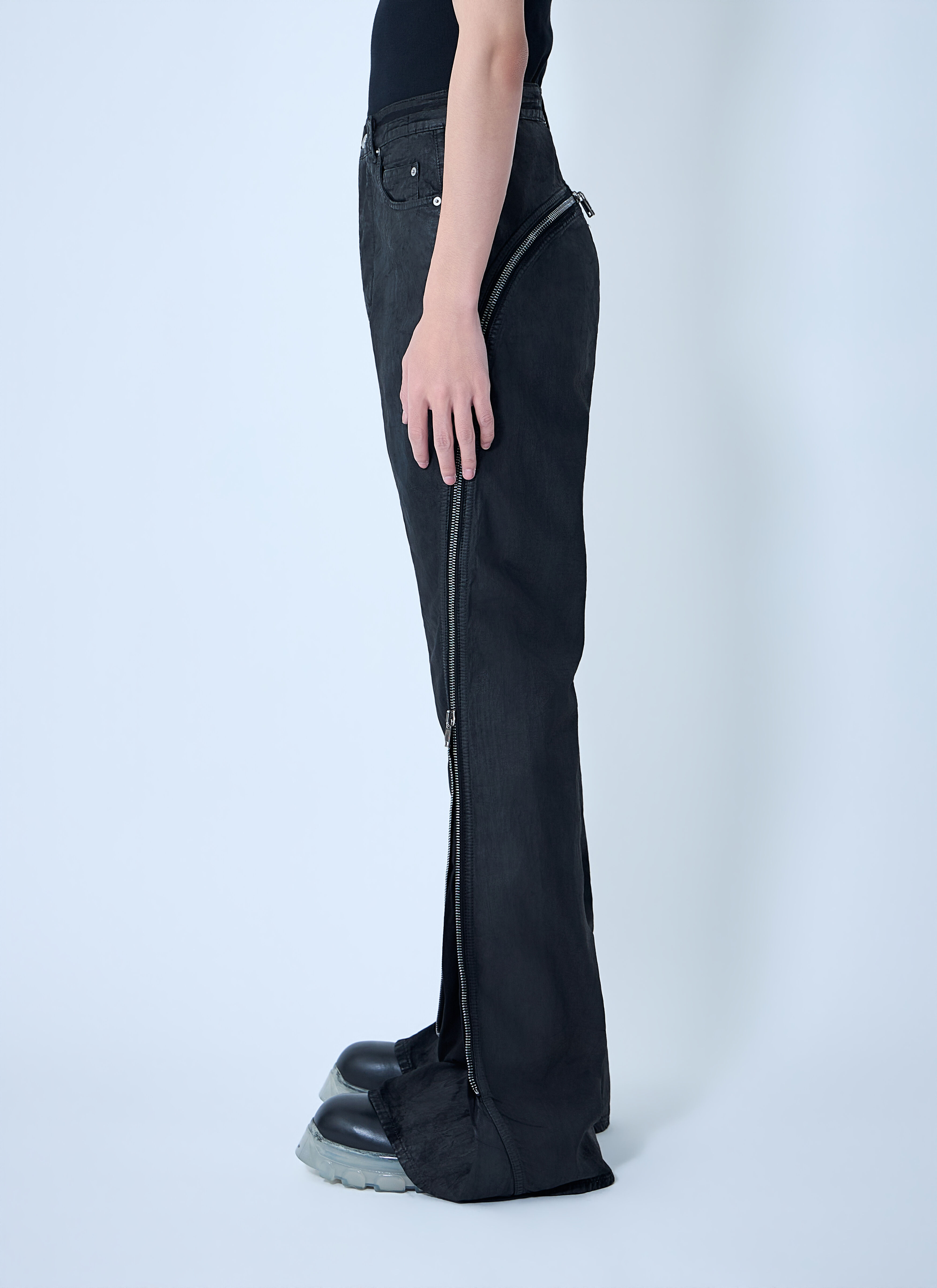 Rick Owens DRKSHDW Men's' Bolan Banana Jeans in Black | LN-CC®