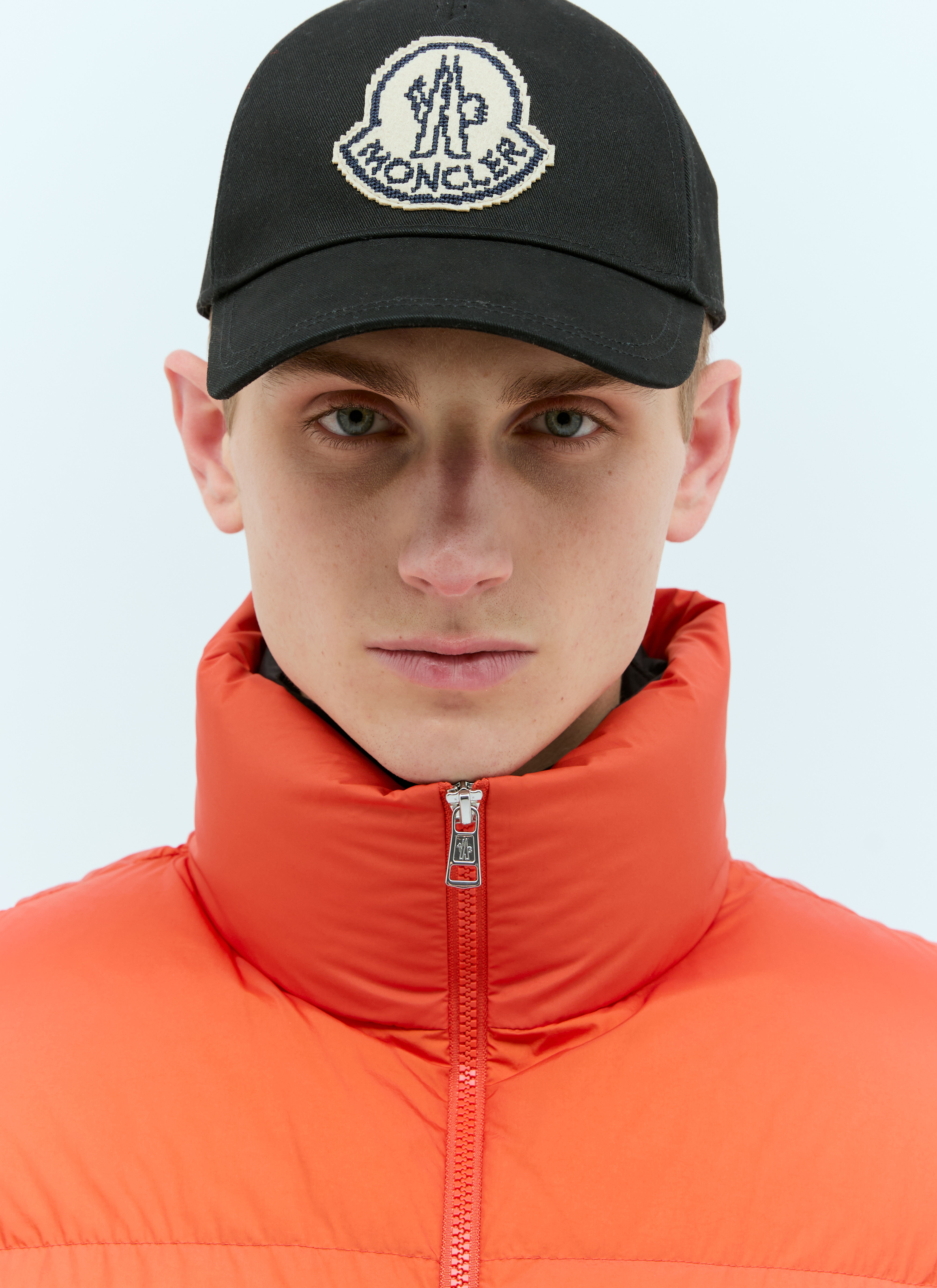 Moncler logo patch cap sales