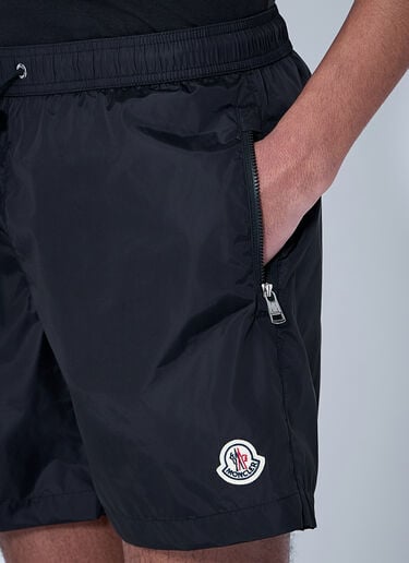 Moncler Logo Motif Shorts Black mon0160015