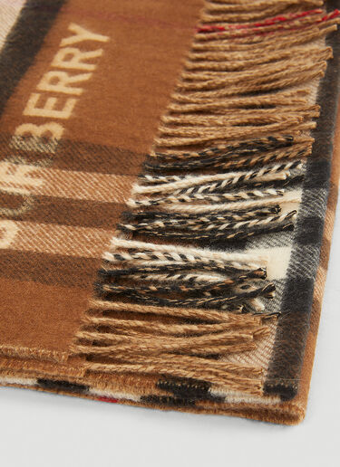 Burberry Giant Check Lateral Split Scarf Brown bur0346023