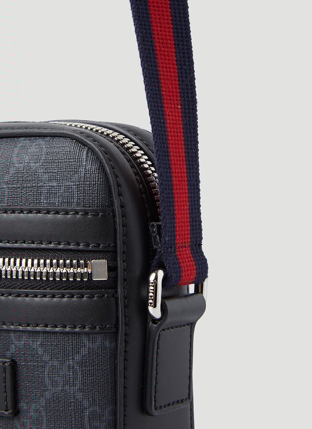 Supreme crossbody bag black cheap
