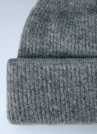 LN-CC® - Jacquemus: Logo Motif Beanie Hat - Dark Grey Jacquemus Logo Motif Beanie Hat Dark Grey jac0362027