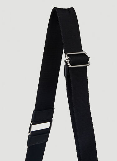 Prada 트라이앵글 크로스바디 백 블랙 pra0152062
