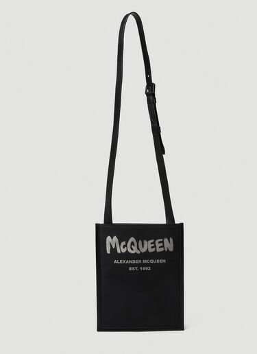 Alexander McQueen Graffiti 徽标纤薄斜挎包 黑 amq0149079