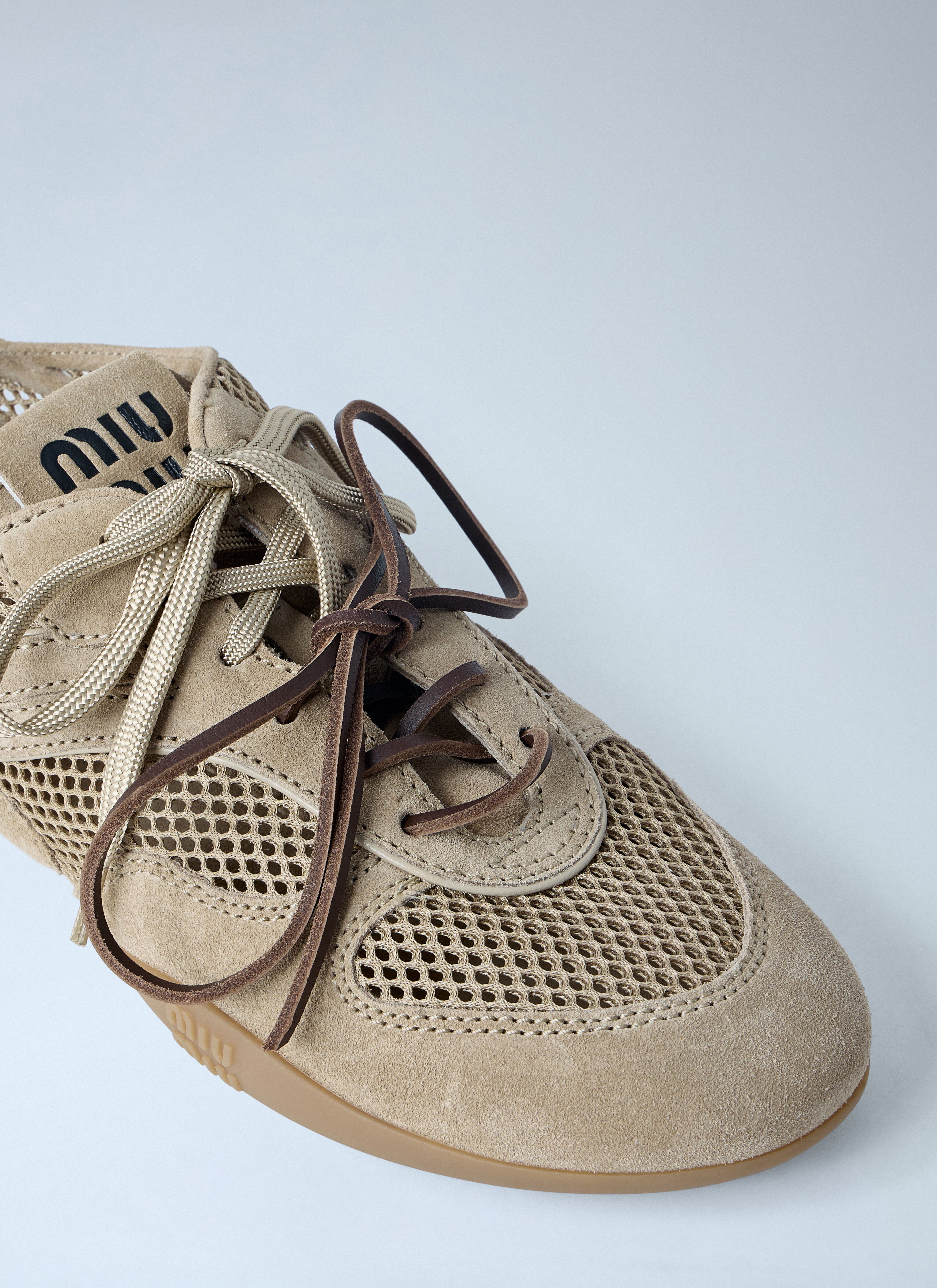 miu0263029_san_02.jpg?sw=375&