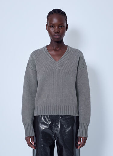 LN-CC® - RÓHE: Sculptural Compact V-Neck Sweater - Grey RÓHE Sculptural Compact V-Neck Sweater Grey roe0266004