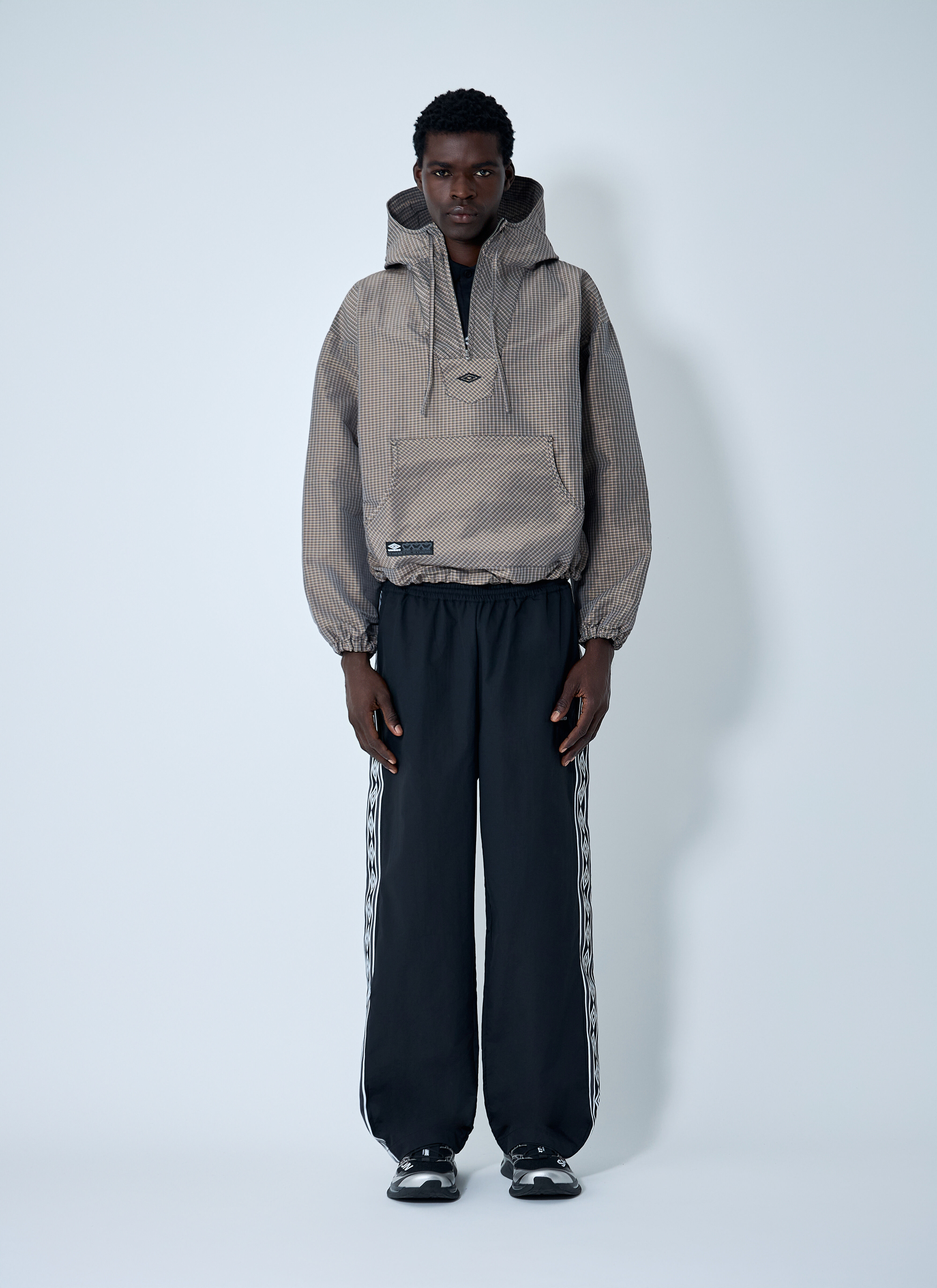 Umbro Men's' Masked Check Anorak Jacket in Beige | LN-CC®