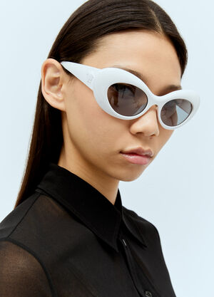 Versace Oval Cat-Eye Sunglasses Black ver0250028