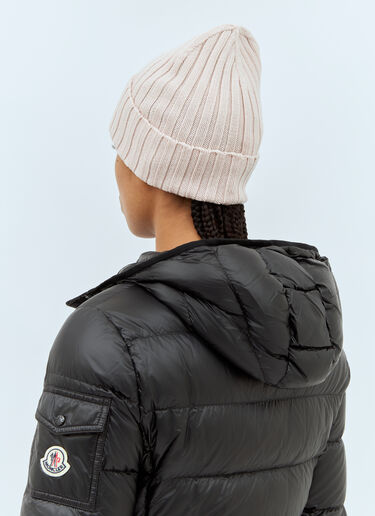 Moncler Logo Patch Beanie Hat Pink mon0259025