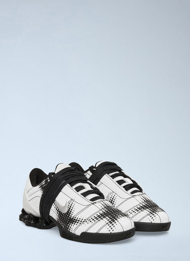 LN-CC® - Nike: Total 90 Shox Magia Sneakers - White Nike Total 90 Shox Magia Sneakers White nik0365003