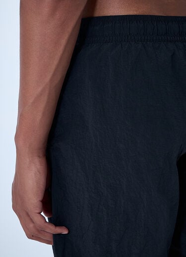 尼龙金属短裤  Stone Island 尼龙金属短裤  黑色 sto0162028