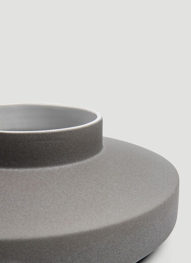 Vase 3 Karakter Vase 3 Grey wps0638122