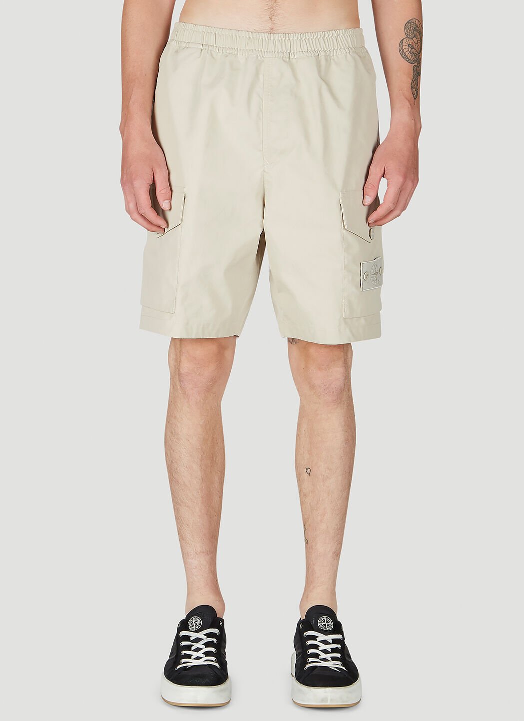 Stone island sales beige shorts