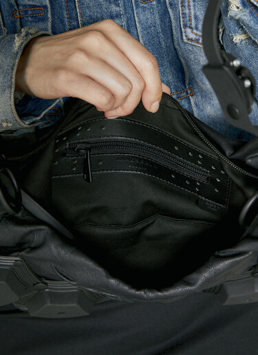 Spike Handle Small Half Moon Shoulder Bag Innerraum Spike Handle Small Half Moon Shoulder Bag Black inn0354003