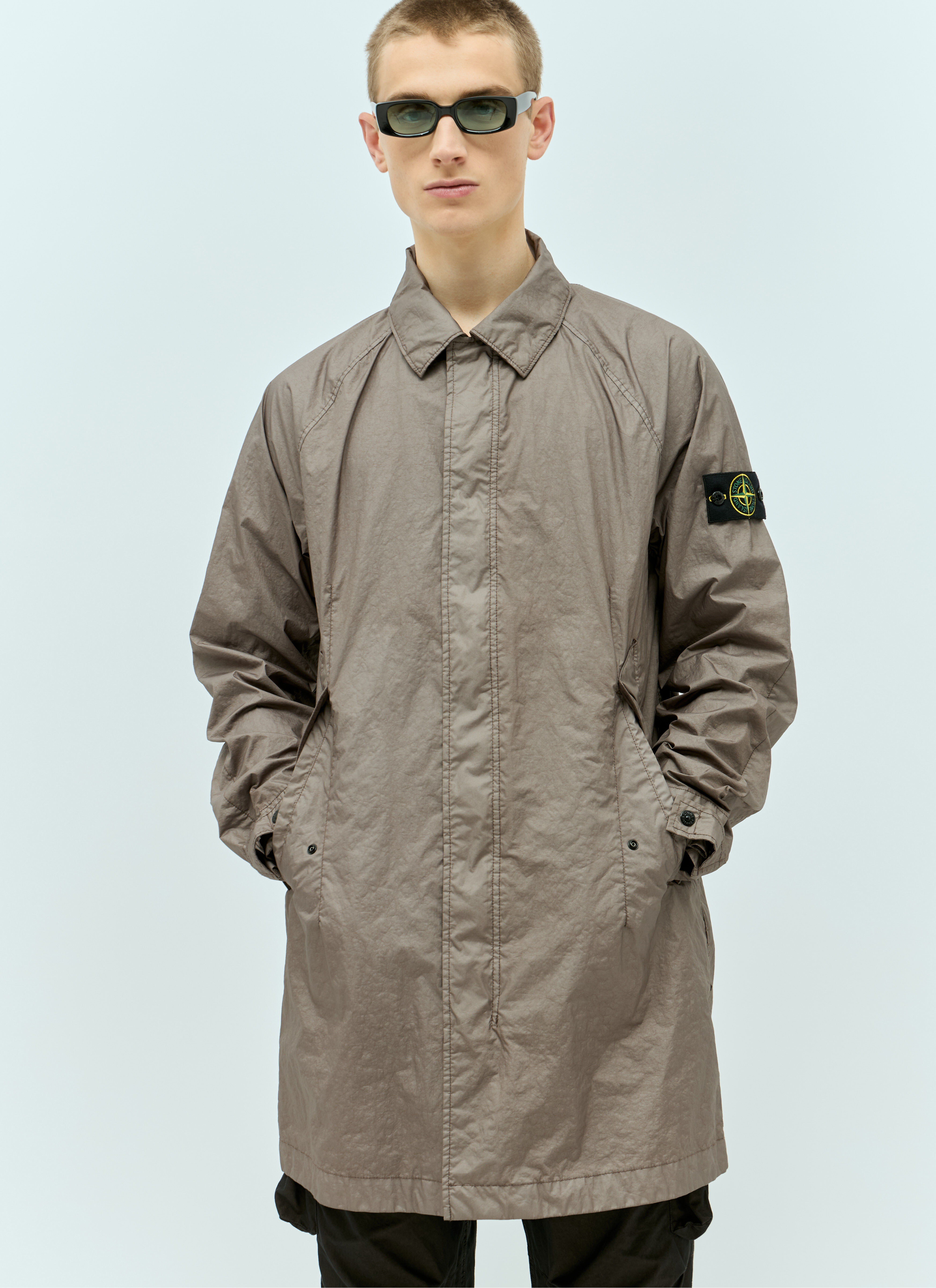 Stone Island Men s Nylon Jacket With Signature Compass Patch in Grey LN CC