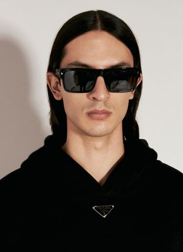 Prada Logo Print Sunglasses Black lpr0155001