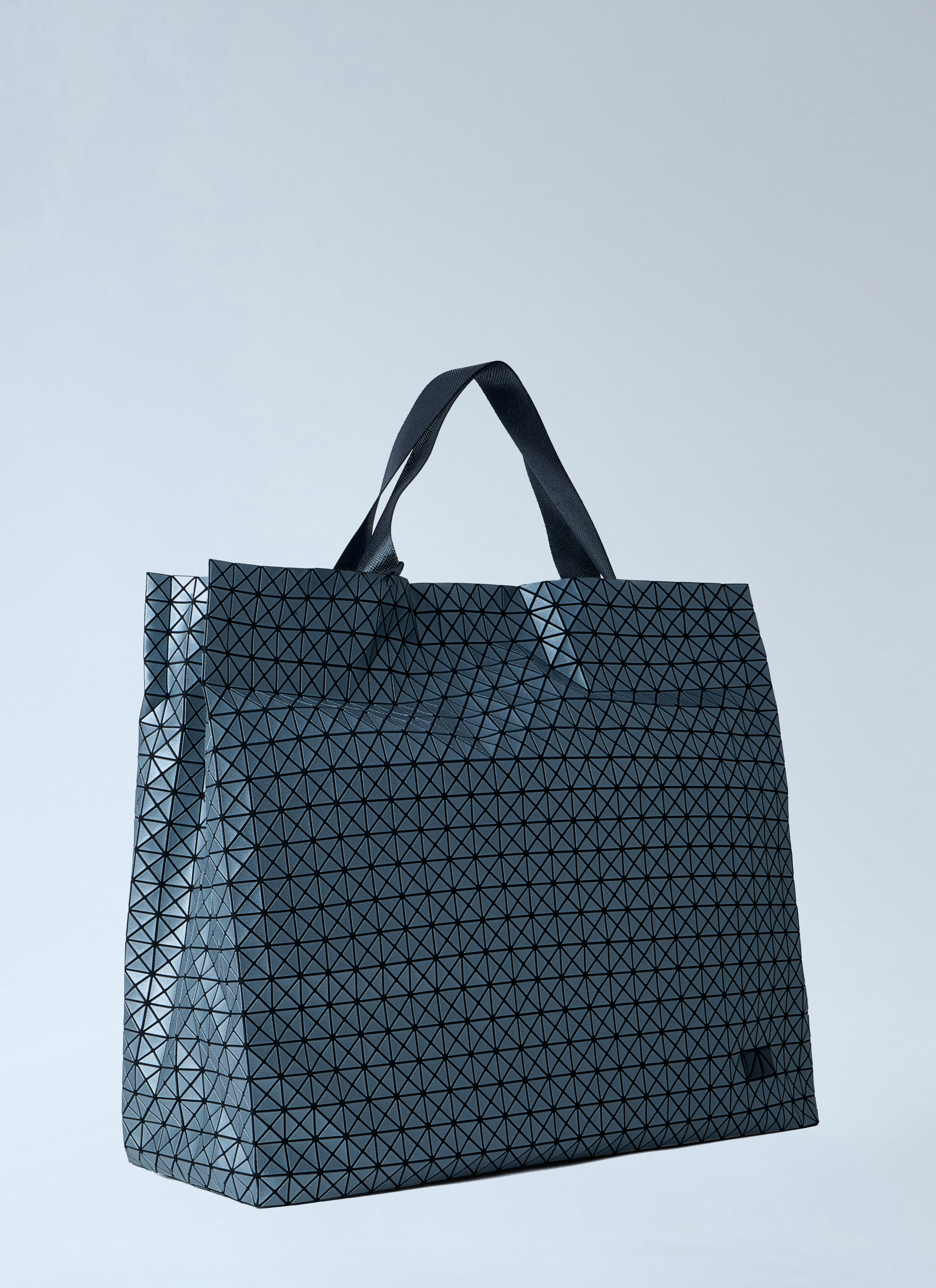 Bao Bao Issey Miyake Men's' Cart Reflector Tote Bag in Black | LN-CC®