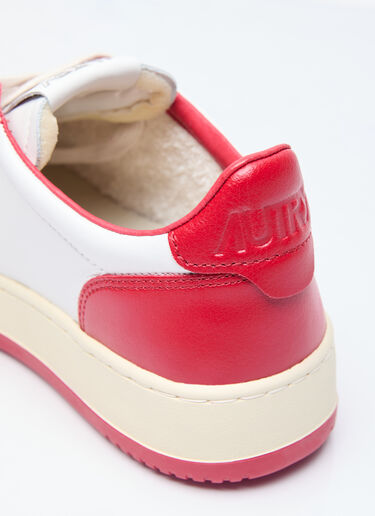 Autry Medalist Low Top Sneakers Red aut0256003