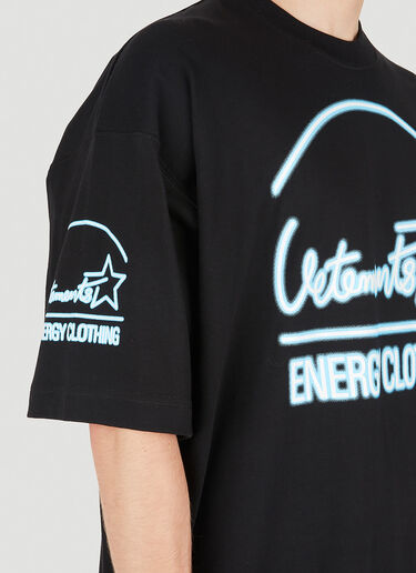 VETEMENTS 로고 프린트 티셔츠 블랙 vet0150011