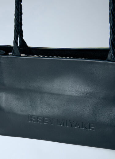LN-CC® - Issey Miyake: Paper Handbag - Black Issey Miyake Paper Handbag Black ism0265011